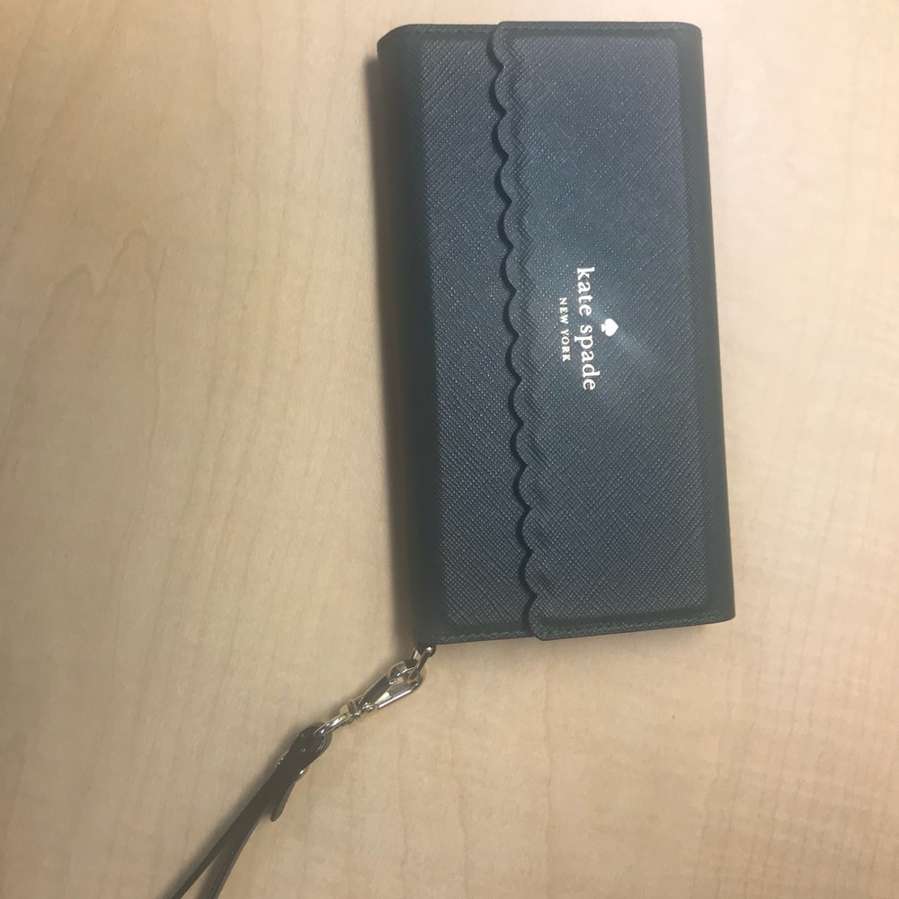 ♠️kate spade iPhone 7 phone case/ wristlet ♣️